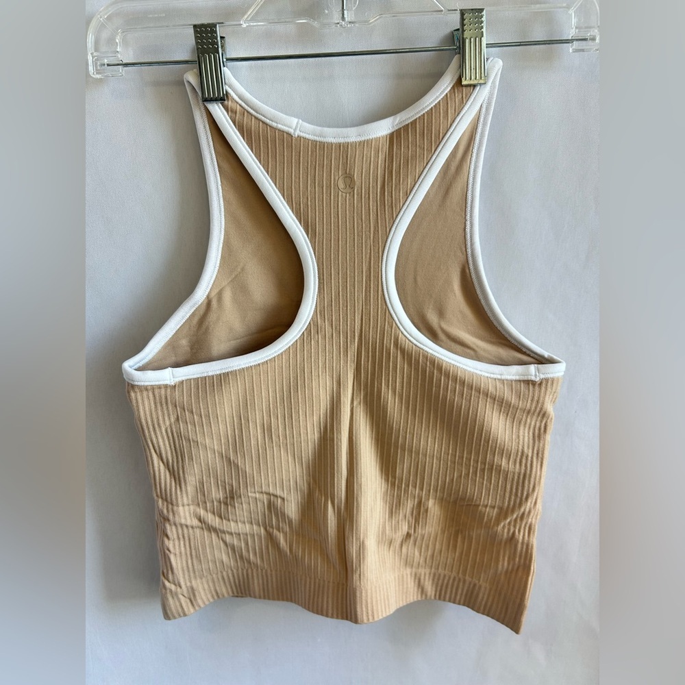 LuluLemon Ebb to Street Cropped RB Tank Top Contrast - Picture 3 of 7